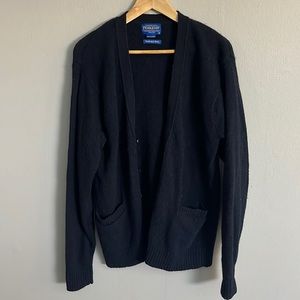 Navy Vintage Pendleton washable wool cardigan. Size Medium. Unisex.